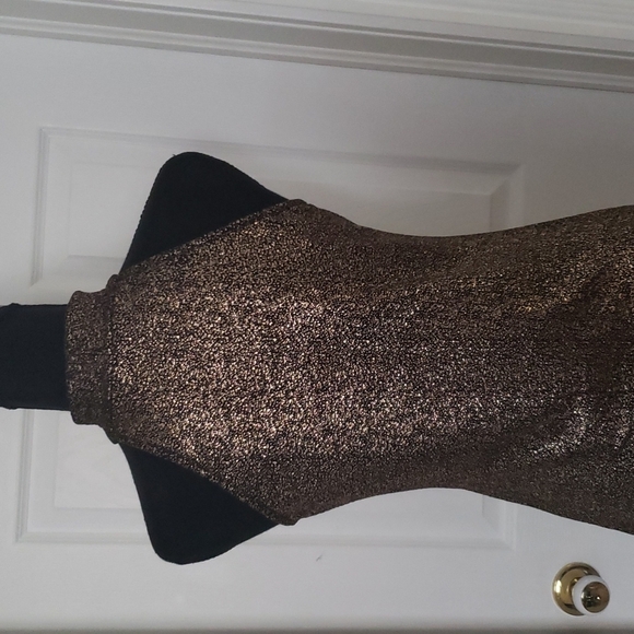 Nice shiny rosegold dress - Picture 3 of 4